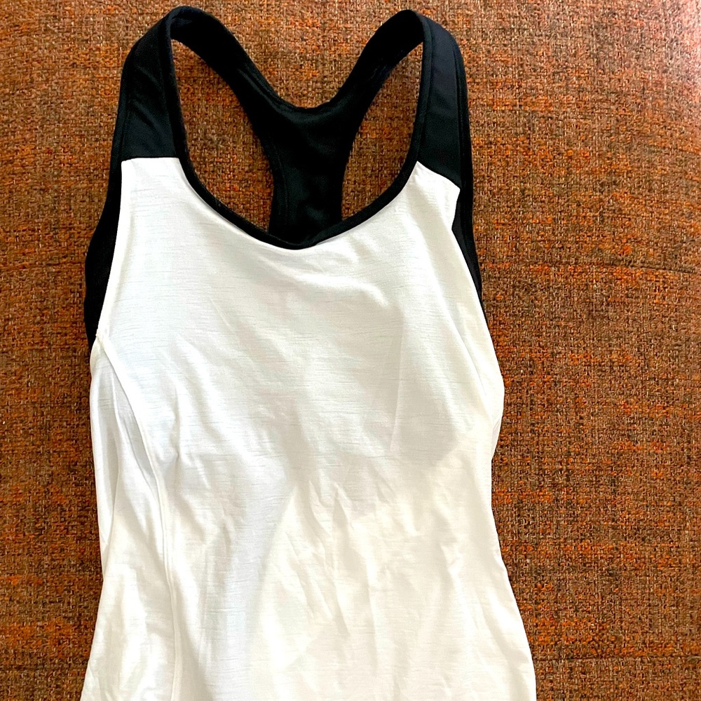 NWT Athleta Hullabraloo Support Tank Top size  34D